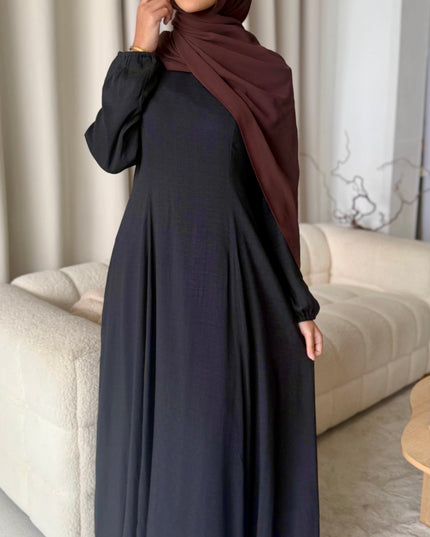 black flowy maxi dress