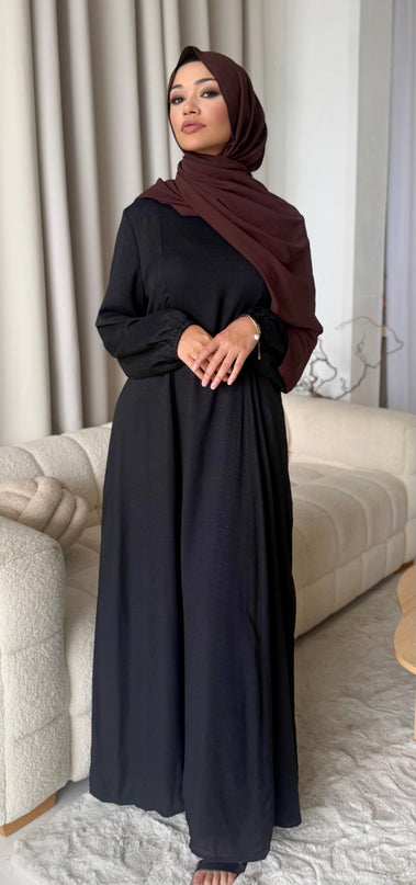 black flowy maxi dress