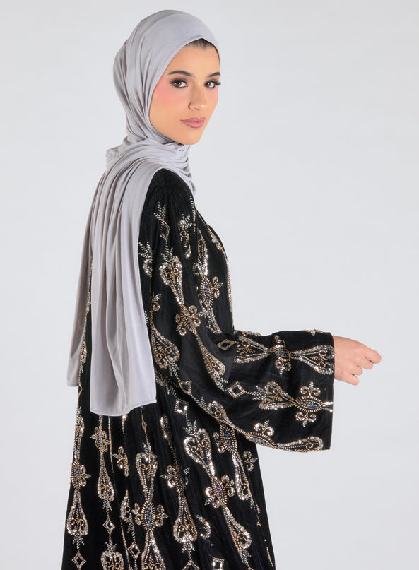 Luxe Noir Velvet Abaya - Limited Edition