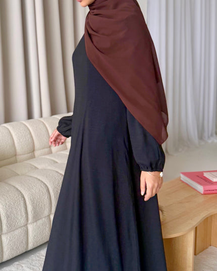 black flowy maxi dress