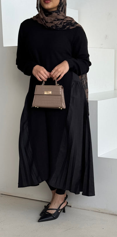 Midi Knit Pleat Dress - Black