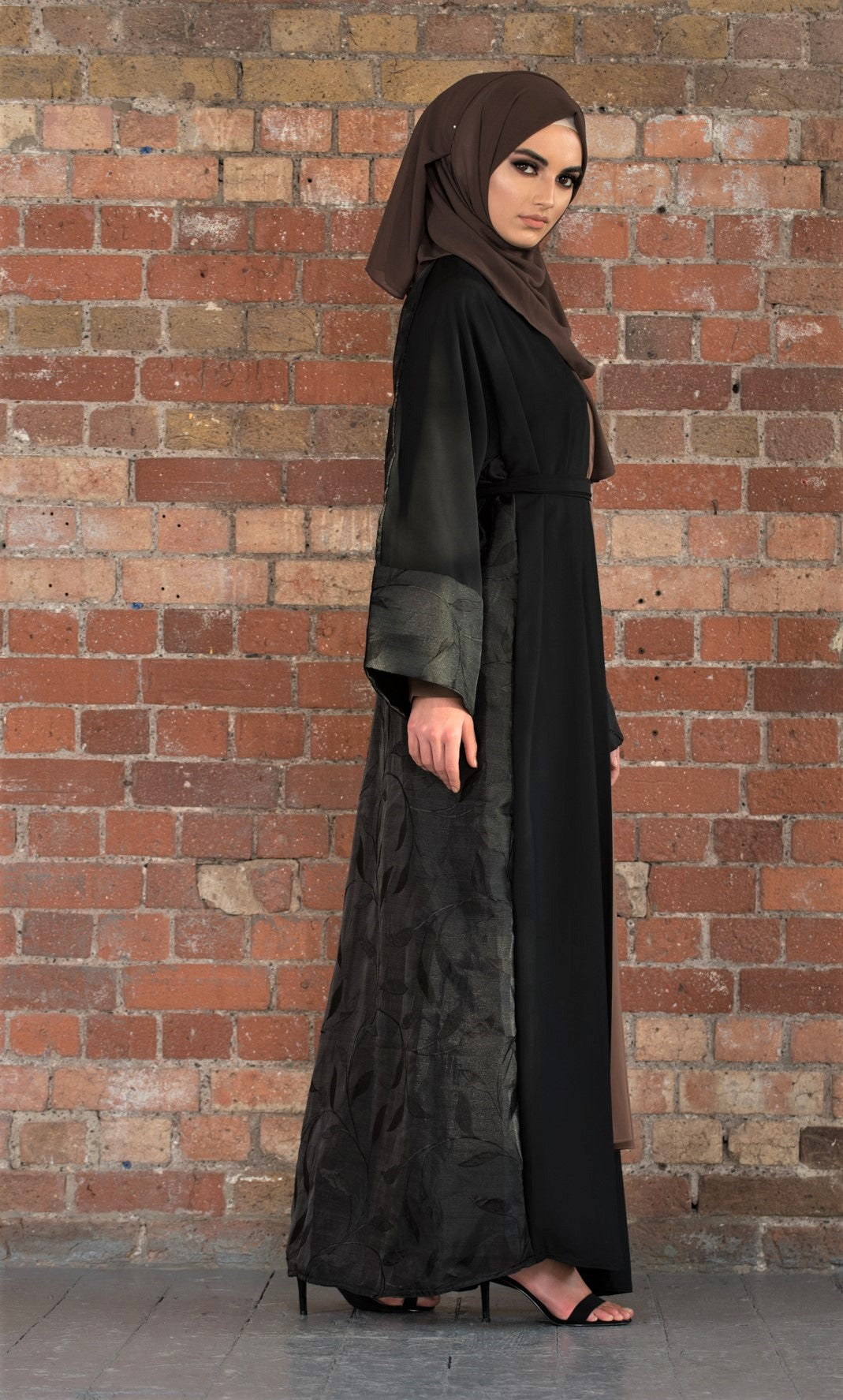 Aaliya Collections Rafiah Abaya A classic black abaya with a contrasting leaf print at the back